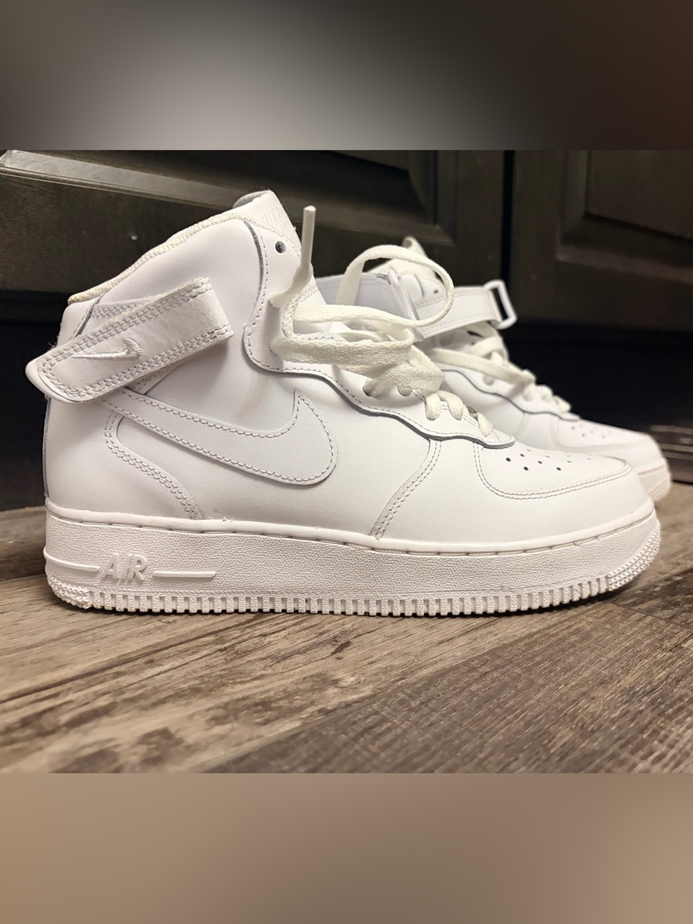Nike AF1 Mid